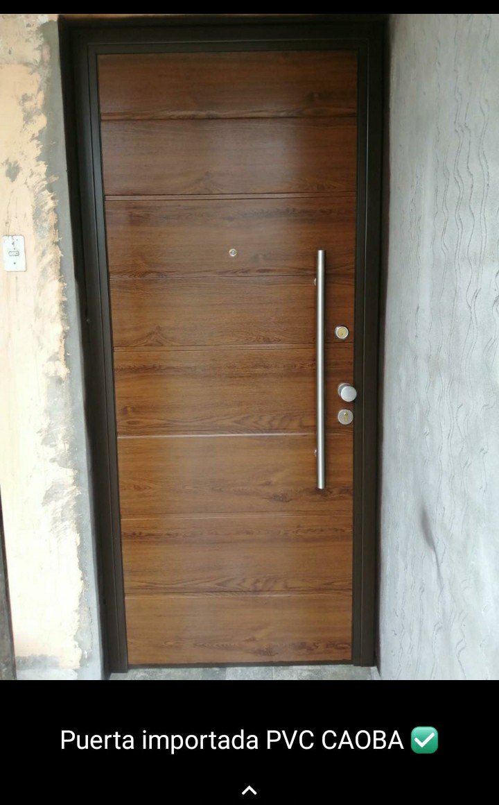 Puertas con marco de acero reforzado